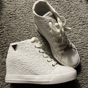GUESS Sneaker Wedge